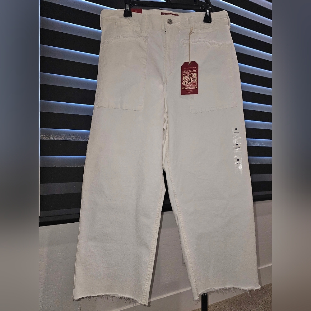 NWT Lucky Denim Wide Leg Cotton Jeans Distressed Pockets Women's 14 × 32